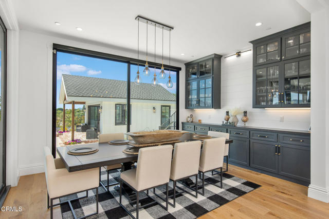 Detail Gallery Image 23 of 72 For 1649 Hauser Cir, Thousand Oaks,  CA 91362 - 6 Beds | 8 Baths