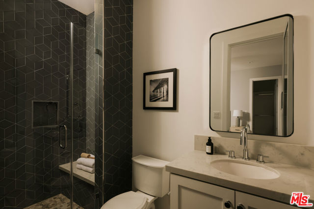 371 20th Street photo 36