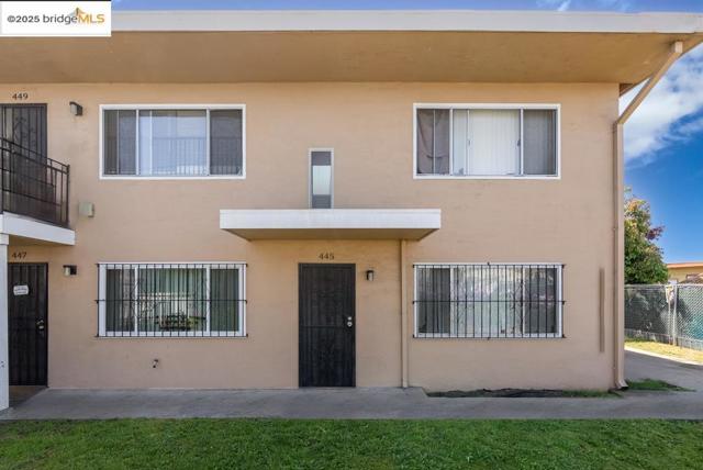 449 S 19Th St, Richmond CA: https://media.crmls.org/mediaz/3cc13b25-167a-4948-ab96-878e5f939303.jpg