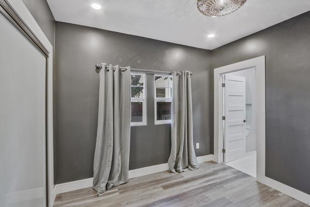1035 Edgemont Place, San Diego CA: https://media.crmls.org/mediaz/3cc144af-ad95-48d6-9148-2fe5c204de11.jpg