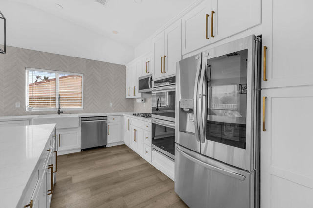82210 Vandenberg Drive, Indio CA: https://media.crmls.org/mediaz/3cc2e8e8-89a8-4690-82cb-f0018f803660.jpg