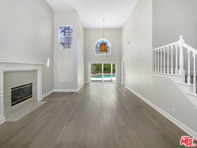 5996 Birdie Drive, La Verne CA: https://media.crmls.org/mediaz/3cc34ca1-eb75-4a24-943c-ea7eb8a5797a.jpg