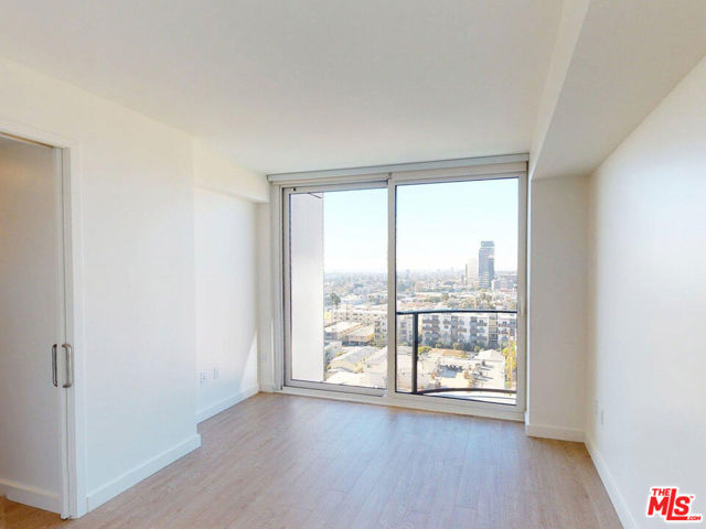 11750 Wilshire Boulevard, Los Angeles CA: https://media.crmls.org/mediaz/3cc3bb72-4620-46dd-9267-e027892d58c1.jpg