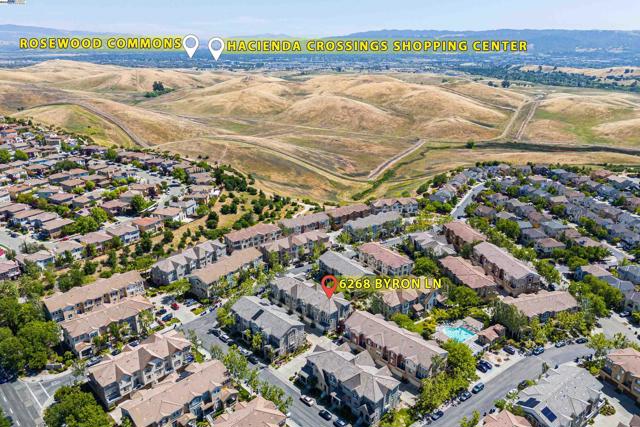 6268 Byron Ln, San Ramon CA: https://media.crmls.org/mediaz/3cc44d83-0e4f-4583-9f21-29957a0dcd9b.jpg