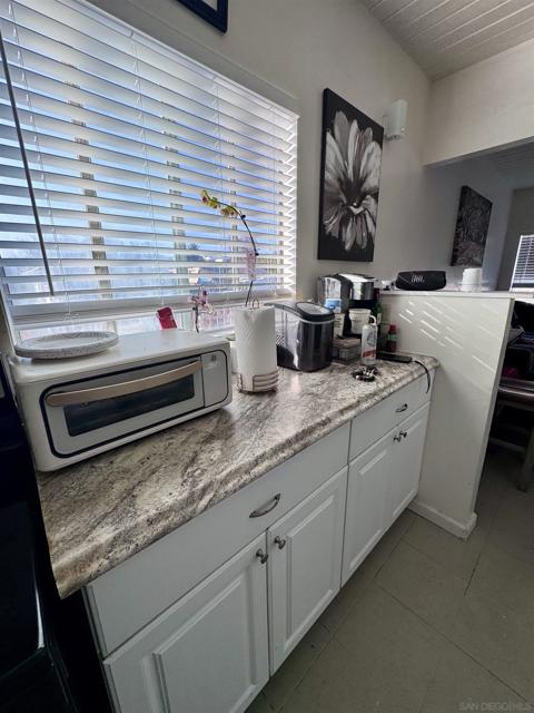 8125 8127 Helm Street, San Diego CA: https://media.crmls.org/mediaz/3cc54d2b-20c4-4133-89bd-9043e3d1774e.jpg