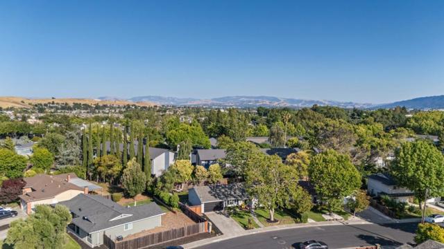 7453 Interlachen Avenue, San Ramon CA: https://media.crmls.org/mediaz/3cc6336e-4fc5-41a6-b2ff-b54ddd4fa2bd.jpg