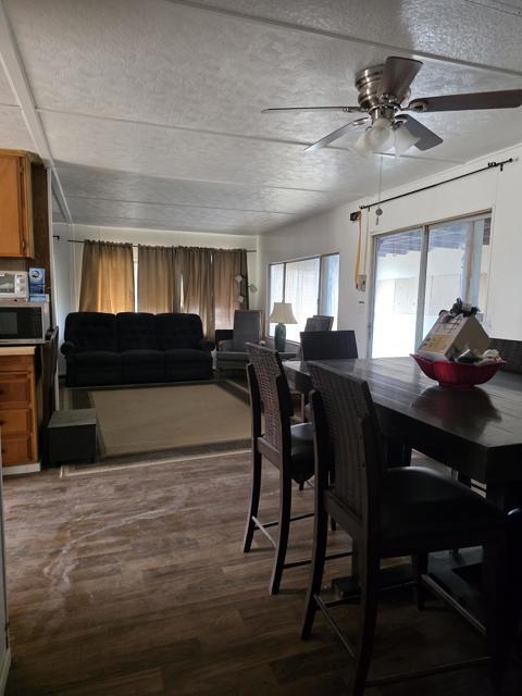 9588 Avenue H, Bombay Beach CA: https://media.crmls.org/mediaz/3cc6555a-256c-434f-a8d1-503e0cad050c.jpg