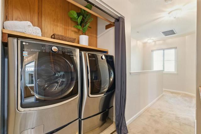 353 Whisman Station Drive, Mountain View CA: https://media.crmls.org/mediaz/3cc67bb0-0e59-47a4-a73b-fd8e47c33289.jpg