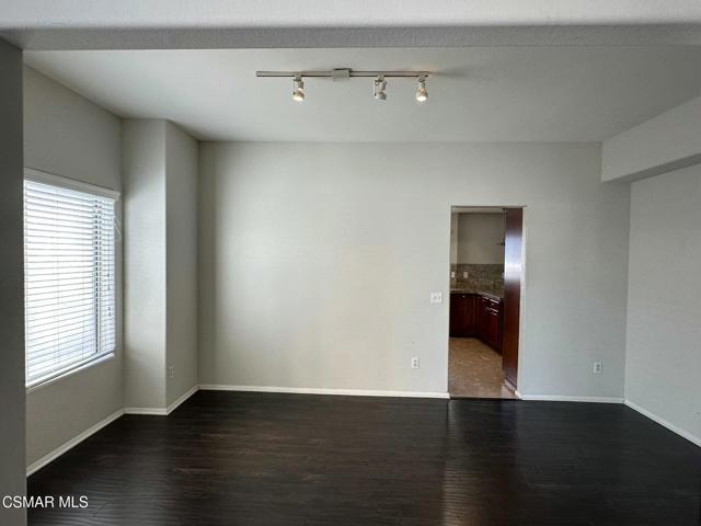 Image 6 of 18 For 41985 Hemingway Court