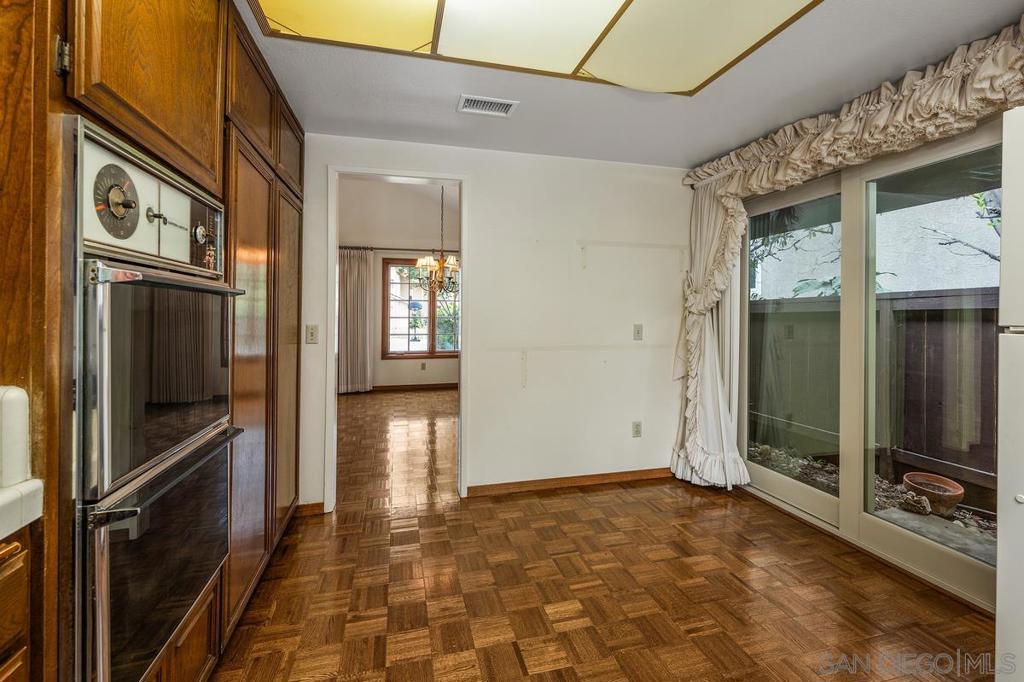 10575 Canyon Lake Dr - photo 11