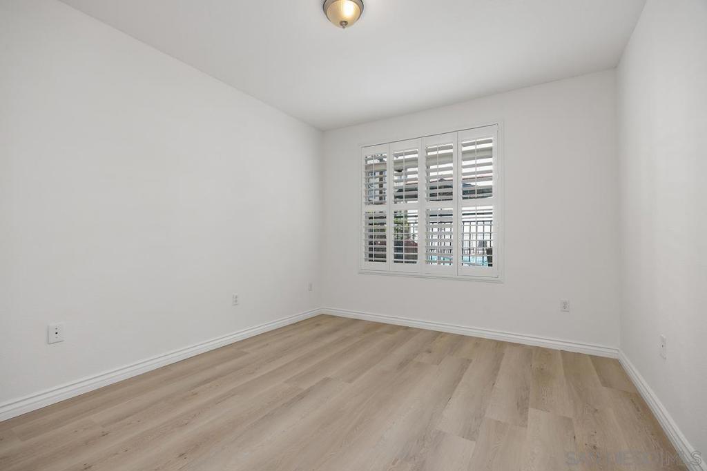 9263 Regents Rd - photo 20