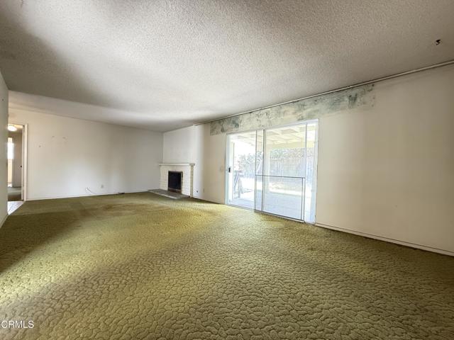 8160 Tiara Street, Ventura CA: https://media.crmls.org/mediaz/3cc77c0b-c189-4ddd-ac5e-e1f7827286bb.jpg