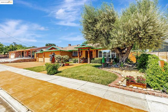 212 Matsqui Rd, Antioch CA: https://media.crmls.org/mediaz/3cc7dcad-31d8-4a03-850b-f252d8f012f1.jpg
