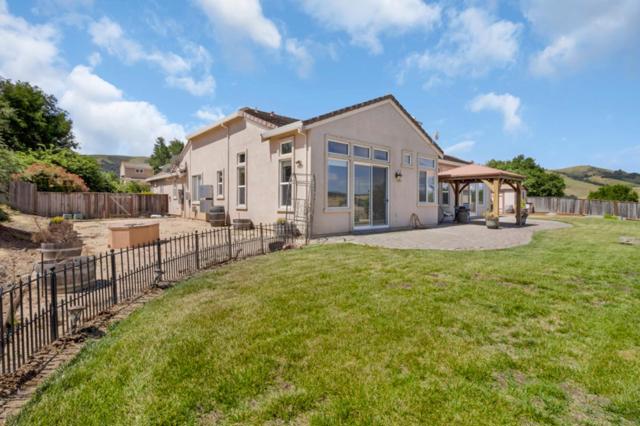820 Via Vaquero Norte, San Juan Bautista CA: https://media.crmls.org/mediaz/3cc81639-afe8-4a85-a274-52bf815aa2ce.jpg