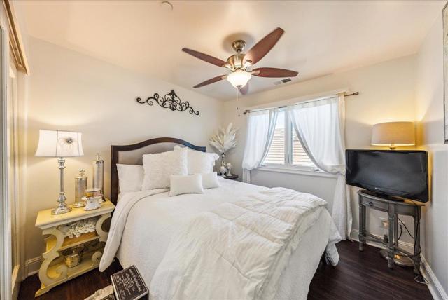 17666 Winding Creek Road, Salinas CA: https://media.crmls.org/mediaz/3cc872ee-d96a-43f8-964f-817215b8da7f.jpg