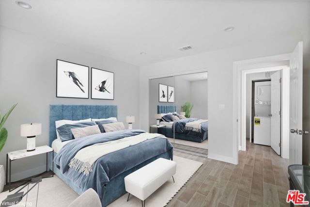 Image 8 of 11 For 9027 Lindley Avenue