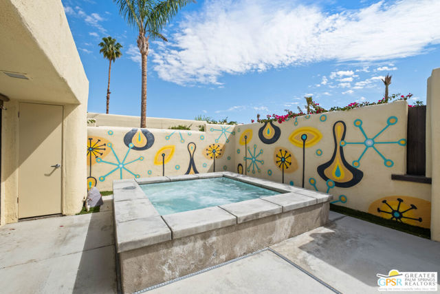 415 N Hermosa Drive, Palm Springs CA: https://media.crmls.org/mediaz/3cc8fb33-61f5-426f-94da-f54390b8de24.jpg