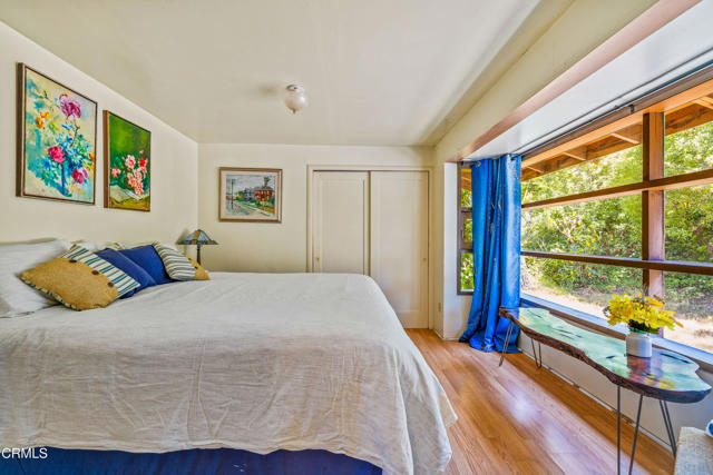 16920 Ocean Drive, Fort Bragg CA: https://media.crmls.org/mediaz/3cc9558e-cd2d-4347-b12f-645e134a8f4b.jpg