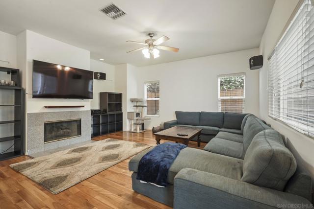 4592 Altadena Ave, San Diego CA: https://media.crmls.org/mediaz/3cc97362-931d-4ffe-ba68-d412cee47fcd.jpg