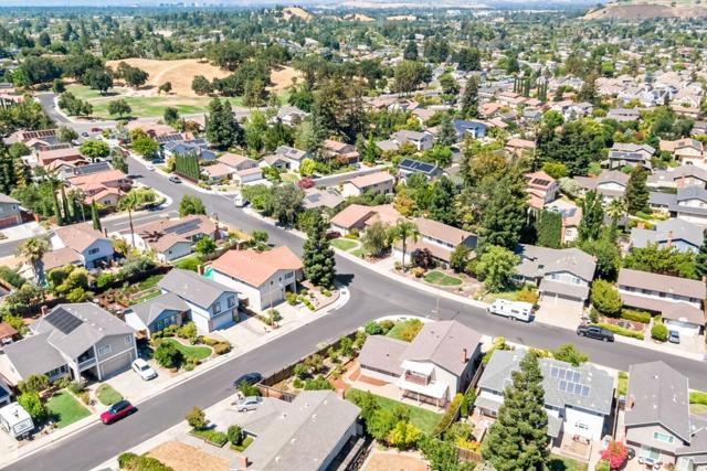 6561 Skyfarm Drive, San Jose CA: https://media.crmls.org/mediaz/3cc97505-9144-46ca-bb8a-c0acbe78f8f5.jpg