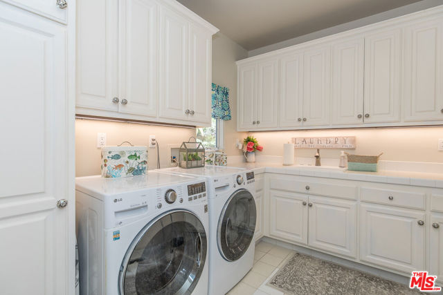1601 Alisa Estate, Santa Barbara CA: https://media.crmls.org/mediaz/3cc9f78f-1c70-4315-b1fd-bdb599d2a5a1.jpg
