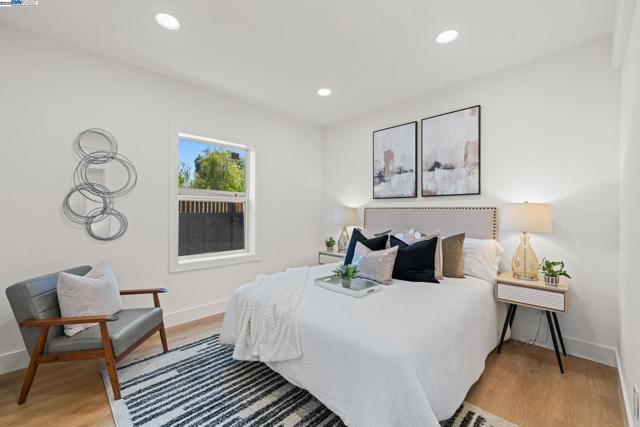 1038 Division St, Pleasanton CA: https://media.crmls.org/mediaz/3ccc0a70-2e83-49fa-9a92-5456551e2afe.jpg