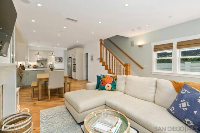 840 C Ave, Coronado CA: https://media.crmls.org/mediaz/3ccc383c-06e5-4513-a151-0a7f1a28f2a5.jpg
