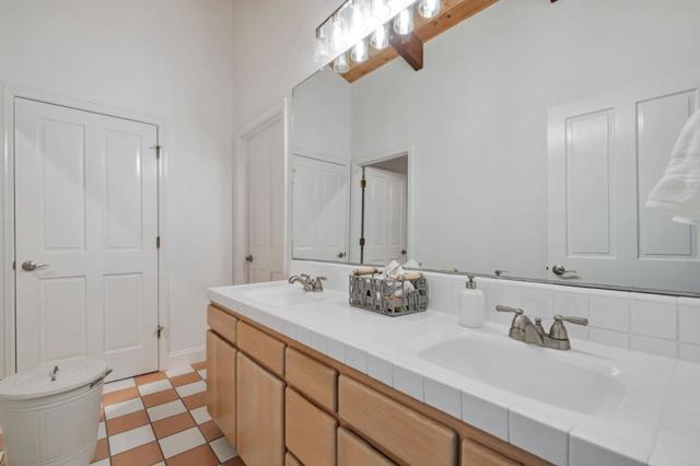 805 Old Mill Pond Road, Los Gatos CA: https://media.crmls.org/mediaz/3ccc9cf5-37c3-4f30-8baf-1bcee02b3e72.jpg