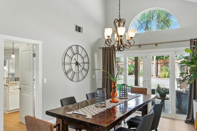 4252 Merlot Court, San Jose CA: https://media.crmls.org/mediaz/3cccebe7-bd58-4232-bed2-b7db26c3becf.jpg
