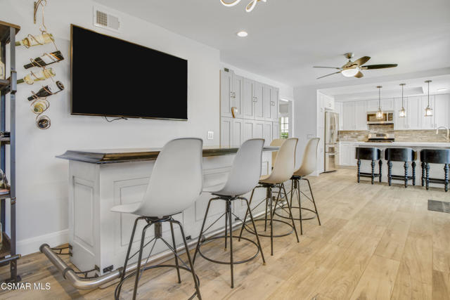 30836 Overfall Drive, Westlake Village CA: https://media.crmls.org/mediaz/3ccd0d59-ff92-4a43-b29e-42bdfb904999.jpg
