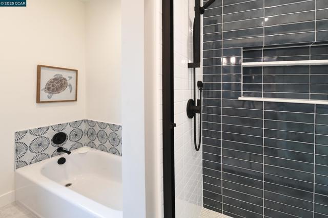 2200 Tice Valley Blvd +3BR ADU, Walnut Creek CA: https://media.crmls.org/mediaz/3ccd4366-7475-4d7d-ab87-a5335655e1ea.jpg