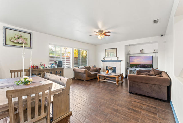 Image 4 of 50 For 25444 Delphinium Ave Avenue