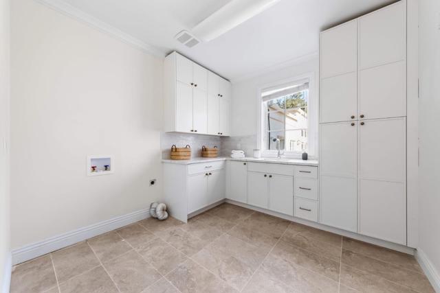 291 Atherton Avenue, Atherton CA: https://media.crmls.org/mediaz/3ccee25b-8d6b-43e1-8b06-3b62f5c15f42.jpg