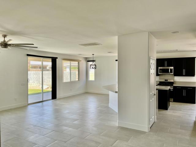 82602 Tivoli, Indio CA: https://media.crmls.org/mediaz/3ccef66a-ed8a-4244-b674-6d9b792ce95b.jpg