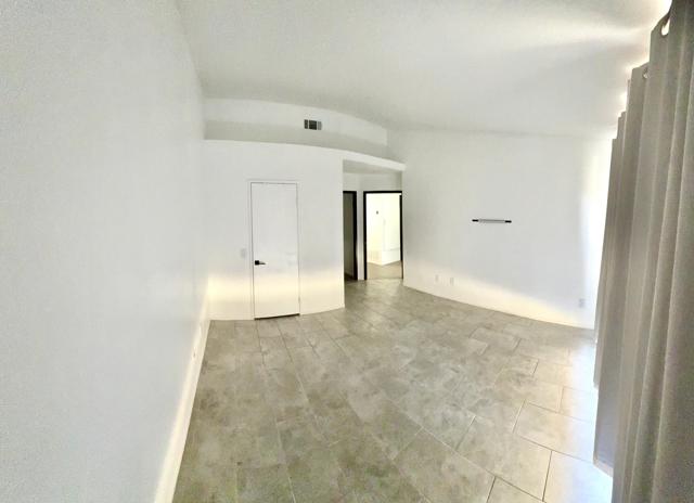 40855 Sandy Gale Lane, Palm Desert CA: https://media.crmls.org/mediaz/3ccf18bd-80f9-4f87-b5ba-abc04c1508d5.jpg