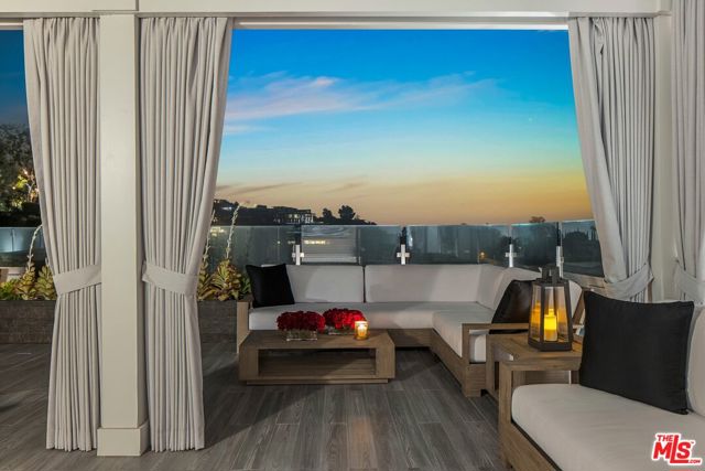 9318 Warbler Way, Los Angeles CA: https://media.crmls.org/mediaz/3ccf5b9f-d007-40cf-8ea2-d2e60fa1545f.jpg