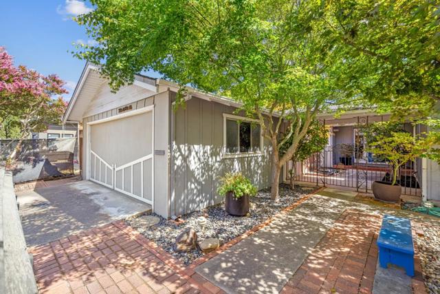 2184 Coronet Drive, San Jose CA: https://media.crmls.org/mediaz/3cd040b3-3059-4cdc-b13f-44a3d11d9cd1.jpg