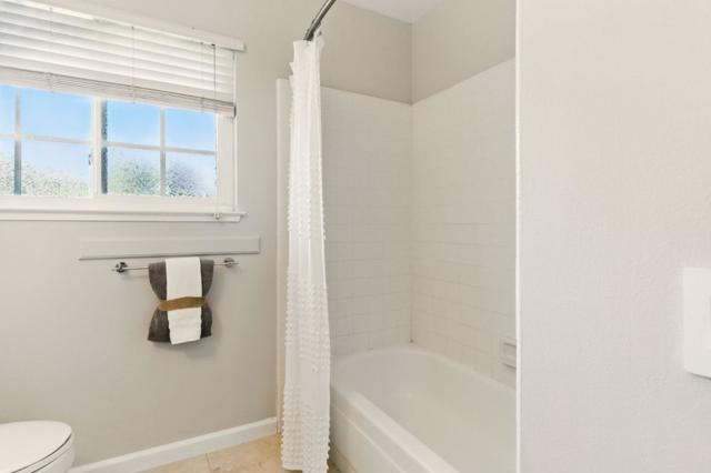 1347 Vintner Way, Pleasanton CA: https://media.crmls.org/mediaz/3cd04ac2-7adf-46ef-8af1-e5f46b7f3037.jpg