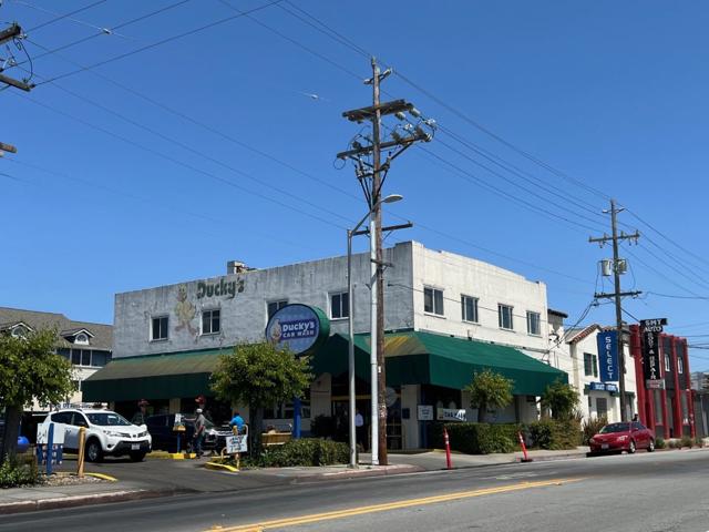 720 N San Mateo Drive, San Mateo CA: https://media.crmls.org/mediaz/3cd062c8-d819-4cbb-b1f1-81c2d5a1d3ec.jpg