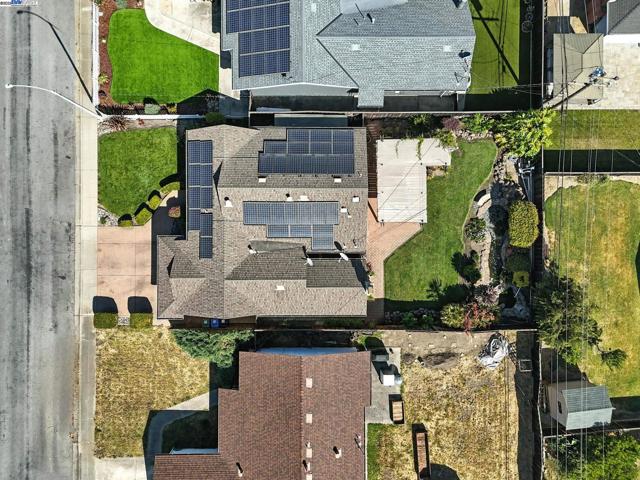 5426 Borgia Rd, Fremont CA: https://media.crmls.org/mediaz/3cd0a2d0-0b10-43b2-90bb-a6df2914bc2d.jpg