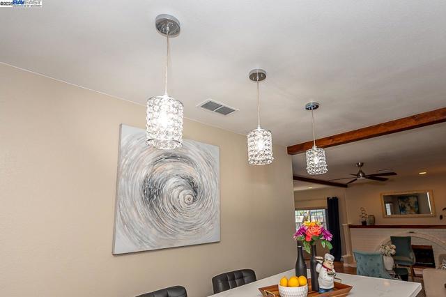 32409 Elizabeth Way, Union City CA: https://media.crmls.org/mediaz/3cd1648c-b09f-4af8-8b49-d90e38c356cf.jpg