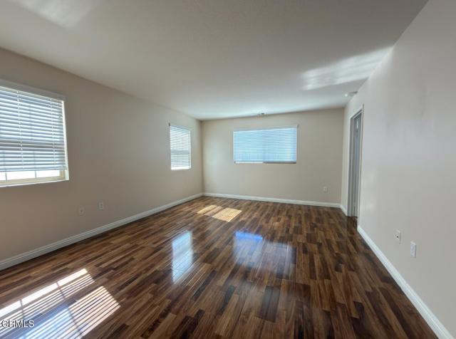 Detail Gallery Image 8 of 22 For 433 Merced Ct, Corona,  CA 92880 - 4 Beds | 2/1 Baths