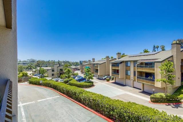 5350 Baltimore Drive, La Mesa CA: https://media.crmls.org/mediaz/3cd18fb3-b865-45de-a31b-97193551211d.jpg