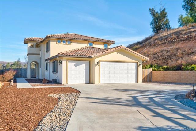 Detail Gallery Image 3 of 72 For 1186 Glae Jean Ct, Ramona,  CA 92065 - 5 Beds | 3/1 Baths