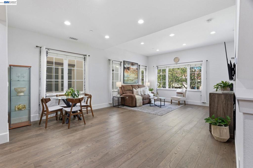 39567 Stevenson Place