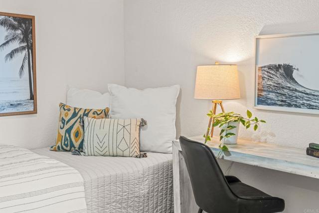 Detail Gallery Image 25 of 52 For 90 Montego Ct, Coronado,  CA 92118 - 2 Beds | 2/1 Baths