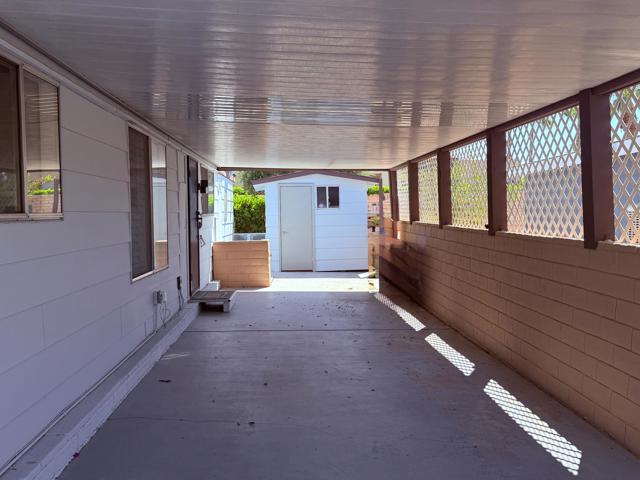 14 International Boulevard, Rancho Mirage CA: https://media.crmls.org/mediaz/3cd53d86-3ce5-45b2-96d2-79ed99a44b92.jpg