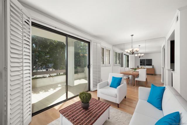 701 Kettner Blvd, San Diego CA: https://media.crmls.org/mediaz/3cd58beb-8137-45a4-bdd7-4ddba938f549.jpg