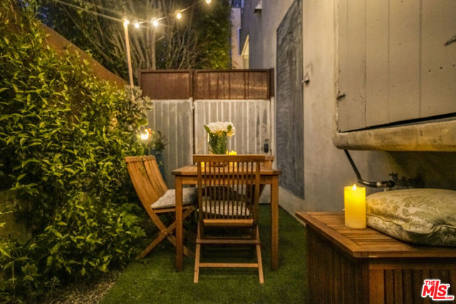 657 Mildred Avenue, Venice CA: https://media.crmls.org/mediaz/3cd63319-b951-4e17-9457-a0b6a47b2f08.jpg