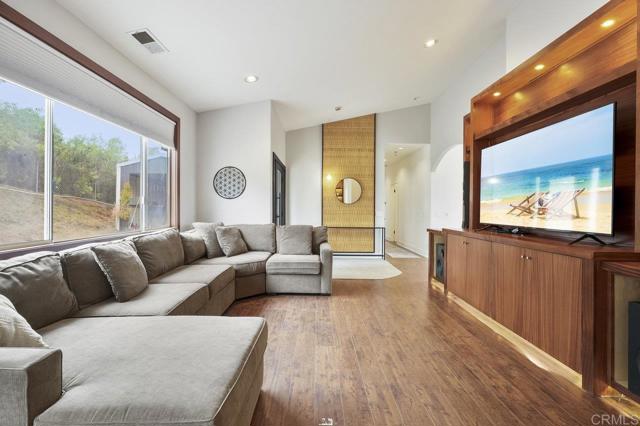 Detail Gallery Image 16 of 43 For 12502 Arboleda Vista Dr, Valley Center,  CA 92082 - 4 Beds | 2 Baths
